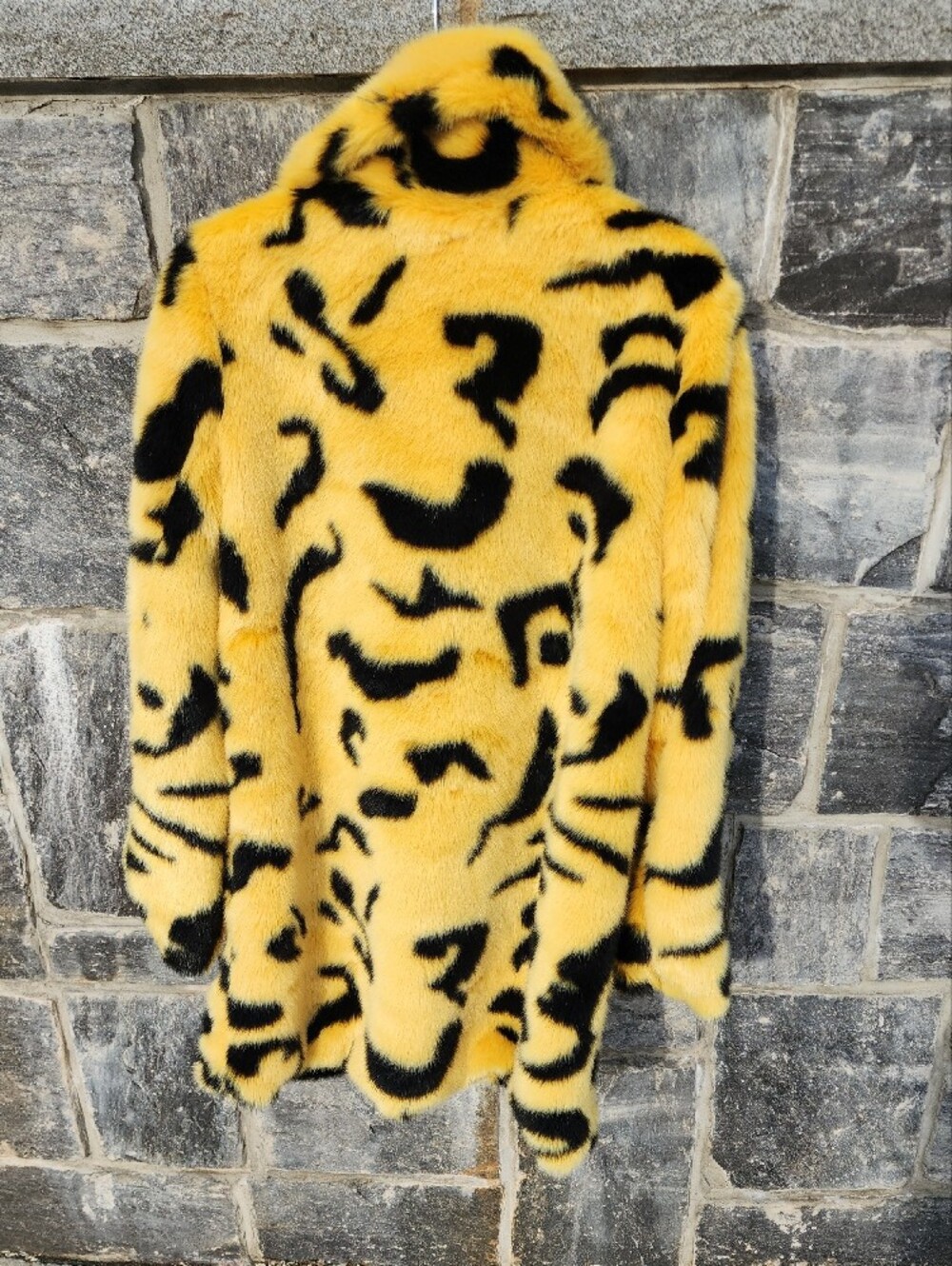 Lazy Oaf Yellow & Black Faux Fur Animal Print Coat Size Small - Picture 4 of 11